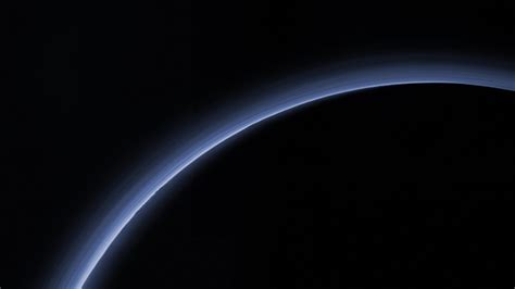 Pluto's Atmosphere Is Slowly Vanishing, Scientists Discover : ScienceAlert