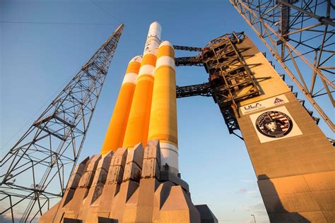 These Photos Of World's Largest Rocket Launch Are Incredible | Gizmodo ...