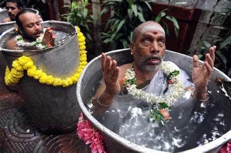 Recent Hindu festivals and rituals - Photos - The Big Picture - Boston.com