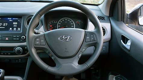 Hyundai Grand i10 2017 Era Diesel Interior Car Photos - Overdrive