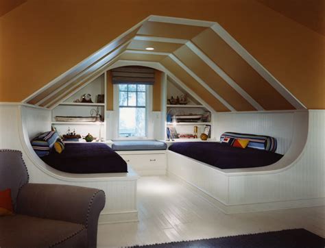 Loft Style Bedroom Design at the Attic - Small Design Ideas