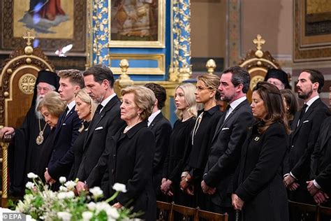 Greek royal family pays tribute to former King Constantine II of Greece ...