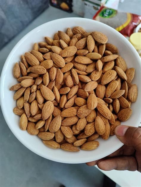 Almond Seed, Packaging Size: 25kg at Rs 590/kg in Kolkata | ID: 24104008288