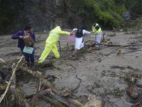 Hurricane Otis unleashes massive flooding in Acapulco and triggers landslides : NPR