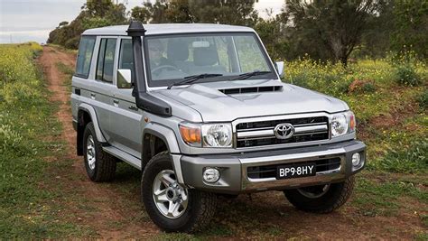 Toyota LandCruiser 70 Series Wagon 2016 review | snapshot | CarsGuide