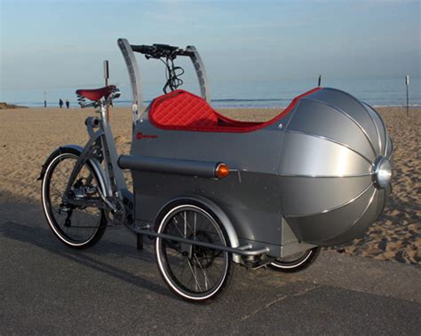 boxer cycles' rocket cargo trike resembles 1930s airliners