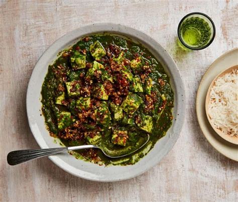 Recipes for New Year gatherings: Yotam Ottolenghi’s shareable dishes | Veggie dinner, Vegetable ...