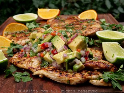 Grilled chicken a la plancha with avocado salsa – Laylita’s Recipes