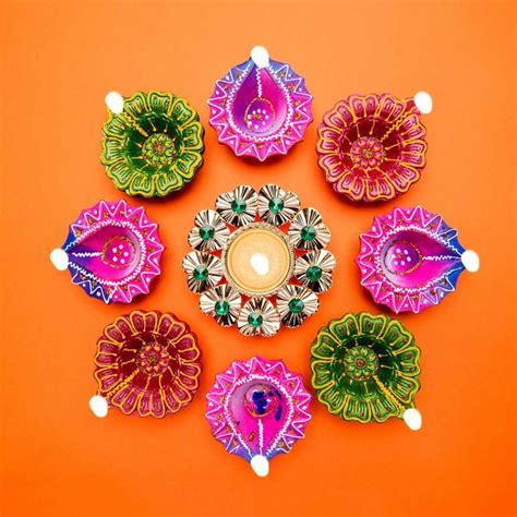 Hướng dẫn chi tiết decorate diya cho festival ánh sáng