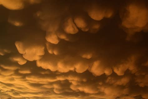 Mammatus cloud 1080P, 2K, 4K, 5K HD wallpapers free download ...