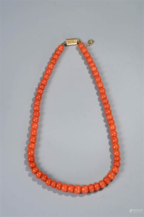 51BidLive-[CHINESE CORAL BEADS NECKLACE]