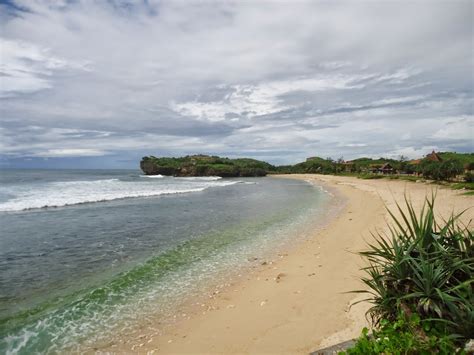 Pantai Slili Cantiknya Pantai Kecil di Yogyakarta - Yogyakarta