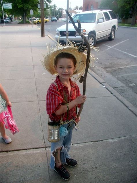 Huck Finn costume More | Character dress up, Family costumes, Halloween party costumes