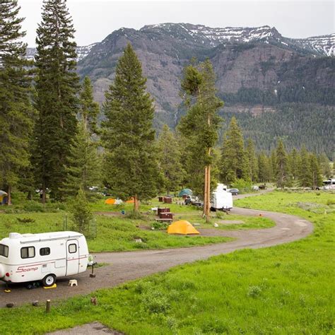 Yellowstone National Park: 12 RV Parks and Campgrounds inside the Park