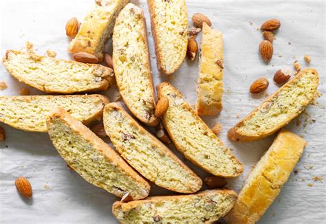 Almond Biscotti - an Easy Recipe! OwlbBaking.com