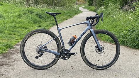 Review: Giant Revolt Advanced Gravel Bike | lupon.gov.ph