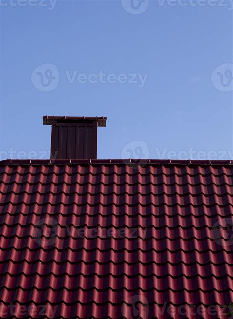 red metal roof 9417079 Stock Photo at Vecteezy