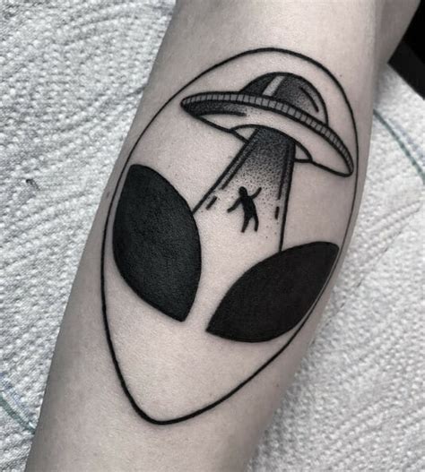 15 Alien Head Tattoo Designs That Are Out of This World - Psycho Tats