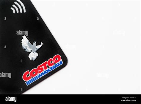 Costco wholesale membership card hi-res stock photography and images - Alamy