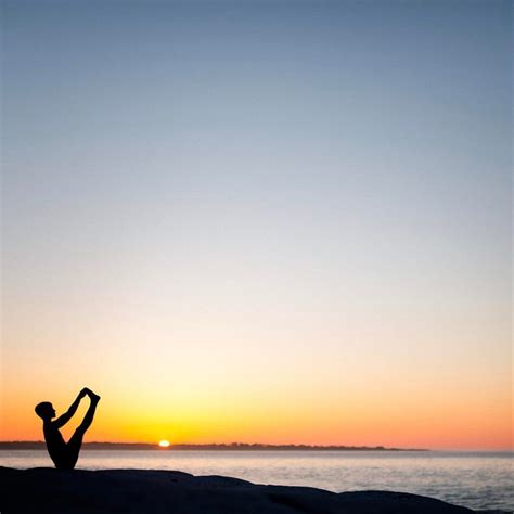 valerie knopik | certified yoga teacher: - Yoga at sunrise overlooking the beach? ️...