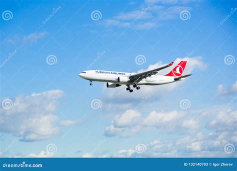 Airbus A330 Approach and Landing Editorial Stock Photo - Image of landscape, decreases: 132140703