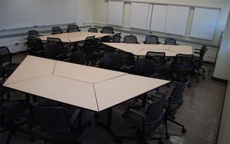 trapezoid table design | Oficina compartida, Oficinas, Colegios