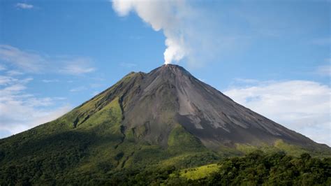 How Can We Tell When a Volcano is Dormant or Extinct? | Mental Floss