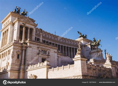 Altare della patria — Stock Photo © AnnaNepaBO #192729432