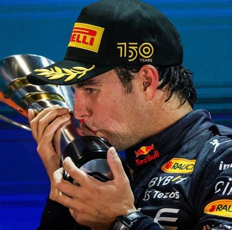 Red Bull's Sergio Perez Wins Dramatic Formula 1 Singapore Grand Prix