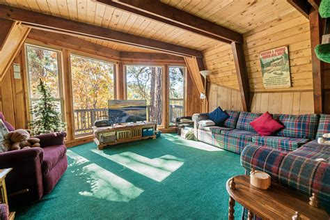 A Ski View - Big Bear Lake Rental | Big Bear Cool Cabins