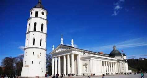 Discover Vilnius Cathedral history and secrets with Vivid Vilnius