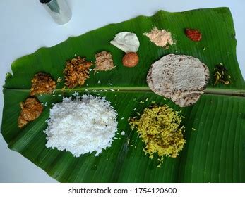 Onasadhya Vishu Sadhya Sadhya Banana Leaf Stock Photo 2354112619 | Shutterstock