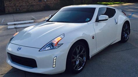 2016 Nissan 370Z Sport Full Review, Start Up, Exhaust -AUTO Photo News