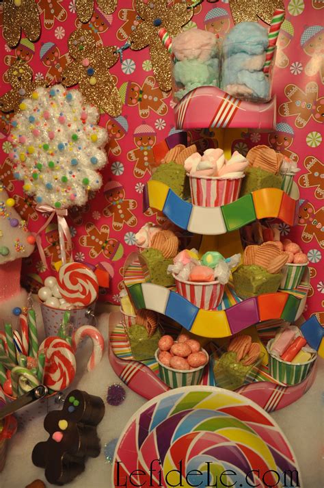 20+30+ Candyland Christmas Decorations Ideas