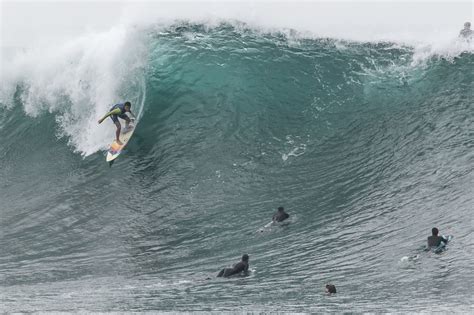 Surfing Big Waves at the Wedge - Newport Beach News