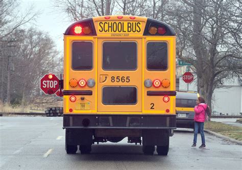 School bus stop-arm violations threaten children's safety | Local | newsbug.info