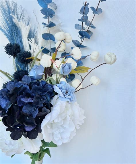 Navy Blue Flowers For Weddings