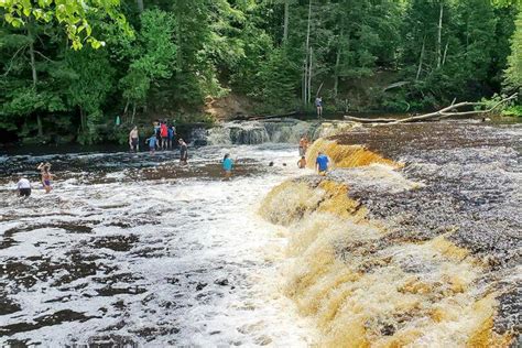 DIY Upper Peninsula Michigan waterfalls tour MAP: 10+ Michigan ...