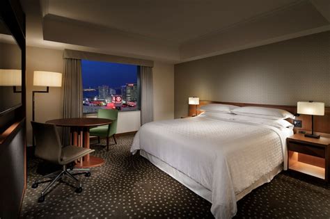 Yokohama Hotels in Japan | Yokohama Bay Sheraton Hotel & Towers