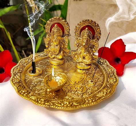 WC Aluminium Golden Color Plated Laxmi Ganesha Idol with Platter Plate for Puja Diwali Gift ...