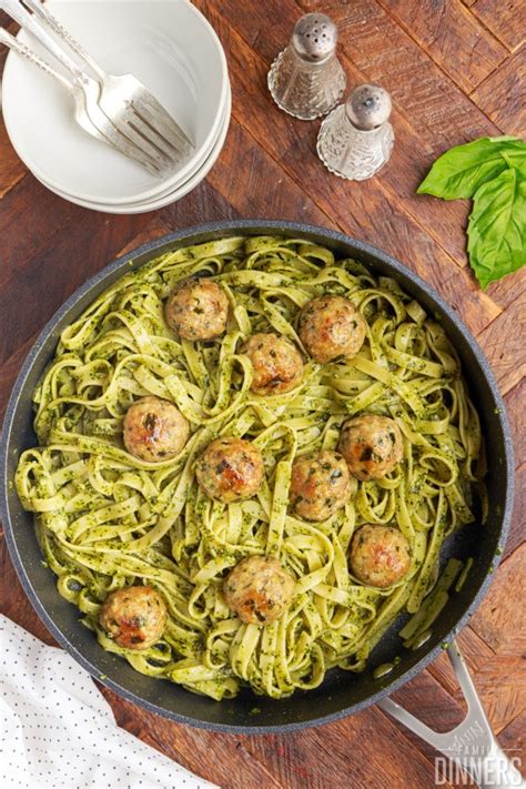 Easy Fettuccine Pesto - Family Dinners