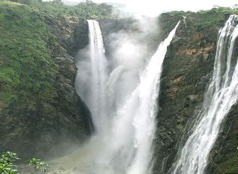 Nyayamakad Waterfalls Munnar, Kerala