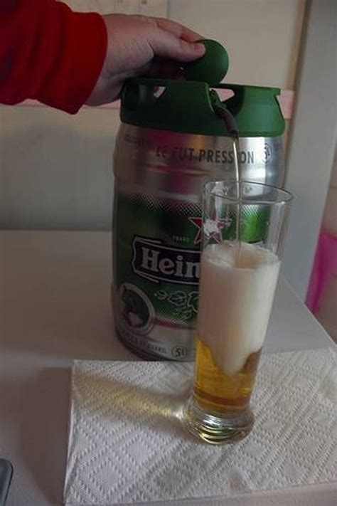 Heineken Light Mini Keg Review | Shelly Lighting