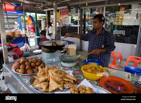 Indian food stall hi-res stock photography and images - Alamy