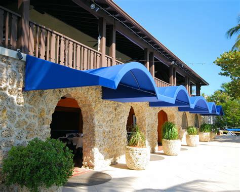 Biscayne Bay Yacht Club - Miami Awning