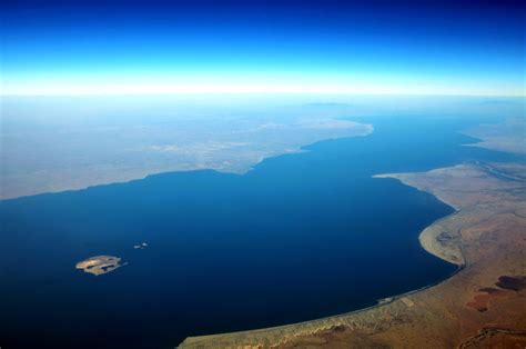 top 10 reasons to visit Lake Turkana - Delusional Bubble