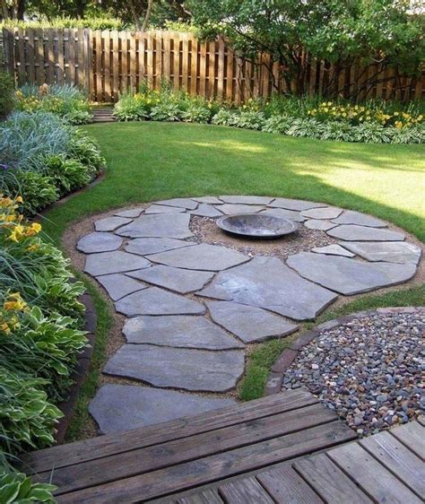 40 Best Flagstone Patio Ideas with Fire Pit - Hardscape Designs