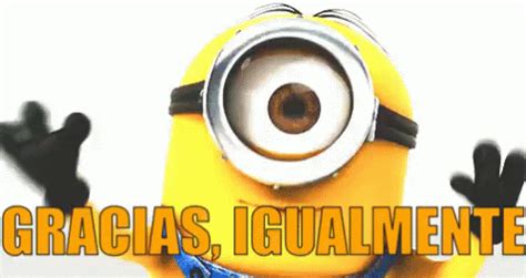 Minion Mandando Besos GIF - Gracias Igualmente Minion - Discover & Share GIFs