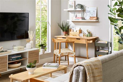 21 Smart Ideas for Putting a Desk in a Living Room