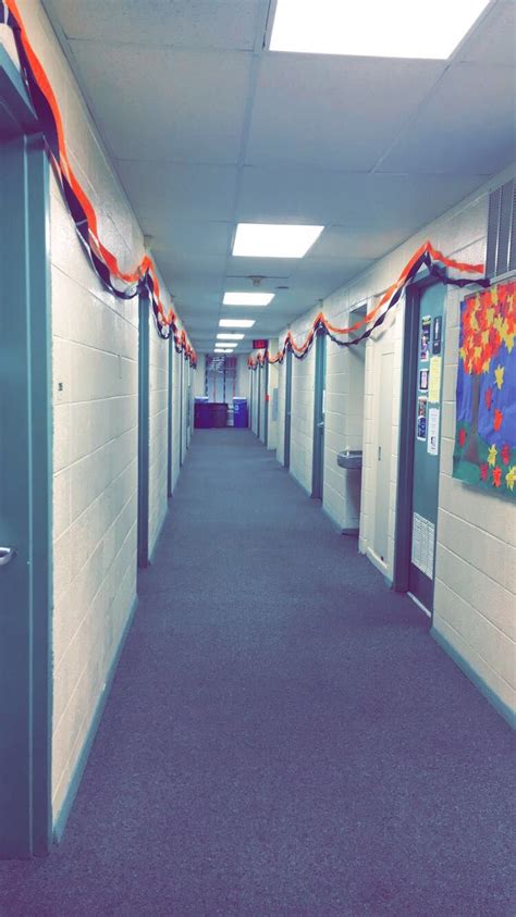 Hallway Decorations #halloweendecor #college #RA #ResLife # ...